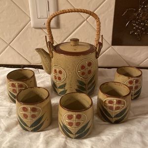 VINTAGE Japanese teapot saki set